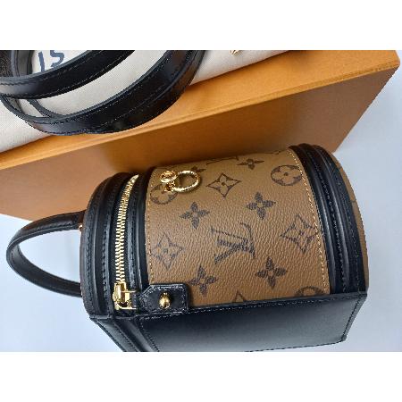 ���ñ�)Louis Vuitton(���̺���) M43986 ���׷� ĵ���� ��� ����Ƽ ����+�����Ʈ�� 2WAY [û�ֱ�õ������] �̹���5 - ���̺��� �߰���ǰ